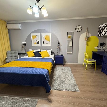 Apartamento Almatyda На Басенова Habitación foto